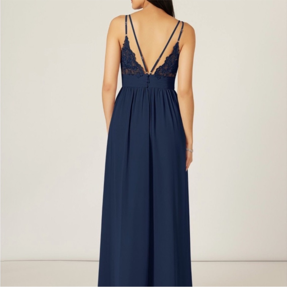 Elegant Navy Blue Evening Gown